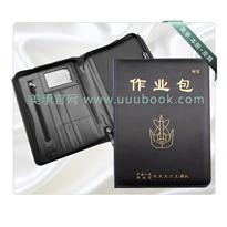 定制文件夹 工厂生产皮面文件夹，打造高档皮质经理夹的专业之道